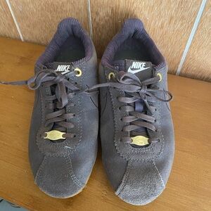 Nike x Maria Sharapova size 5